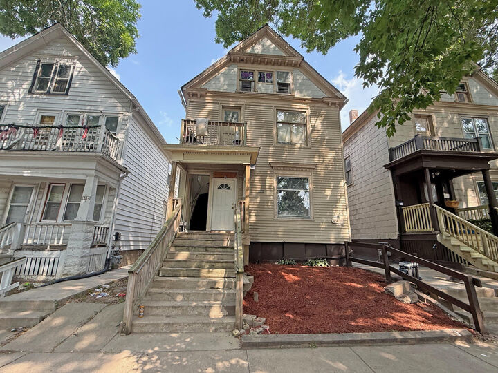 Property Photo: 1556-1558 S 24th St WI 53204