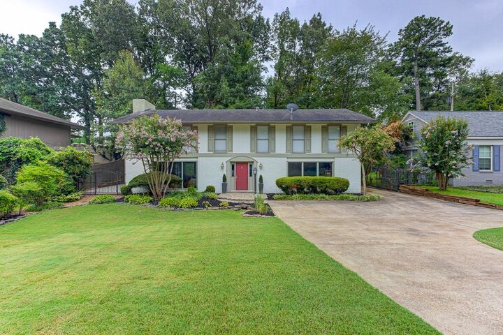 Property Photo: 5699 Normandy Rd TN 38120