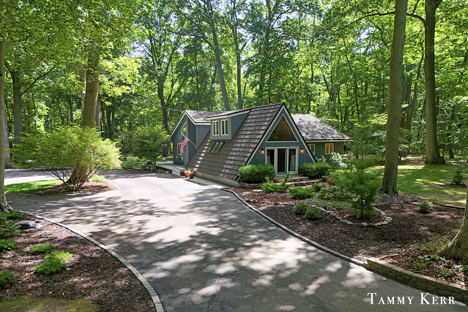Property Photo: 6051 Old Allegan Road MI 49453