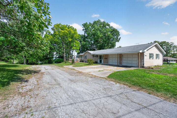 Property Photo:  5000 Zygmunt Drive  MI 49201 