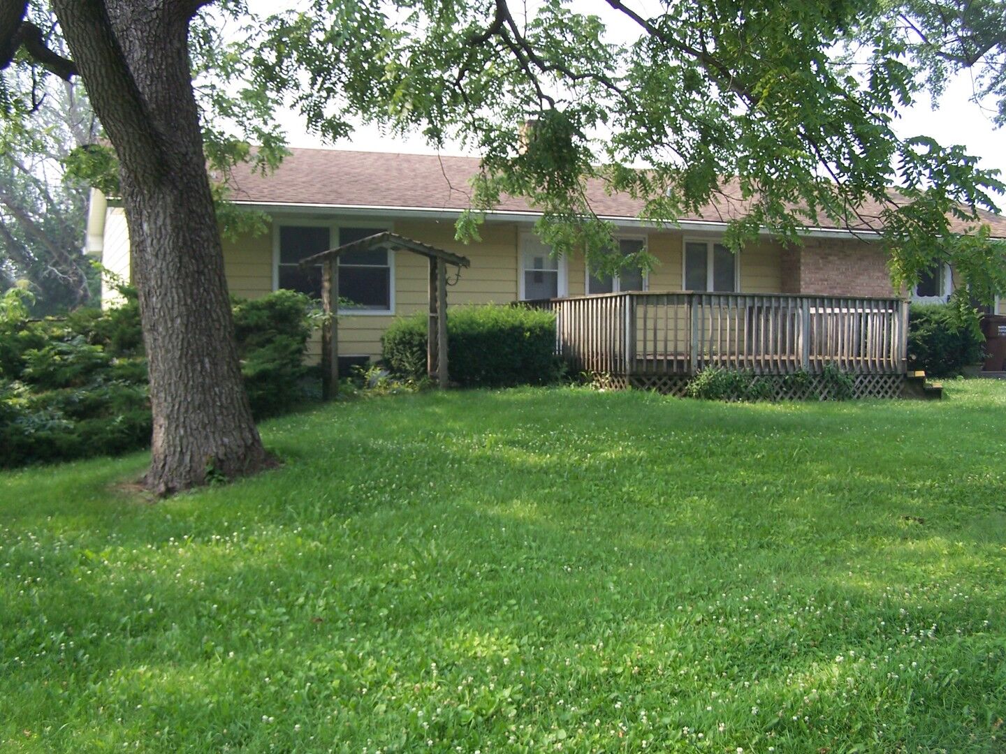 Property Photo: 2046 Deep Cut Road IL 60098