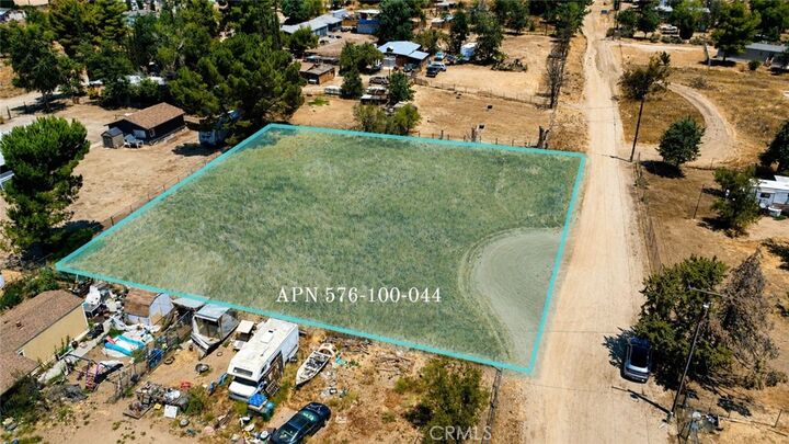 Property Photo:  1 Pioneer Trail  CA 92539 