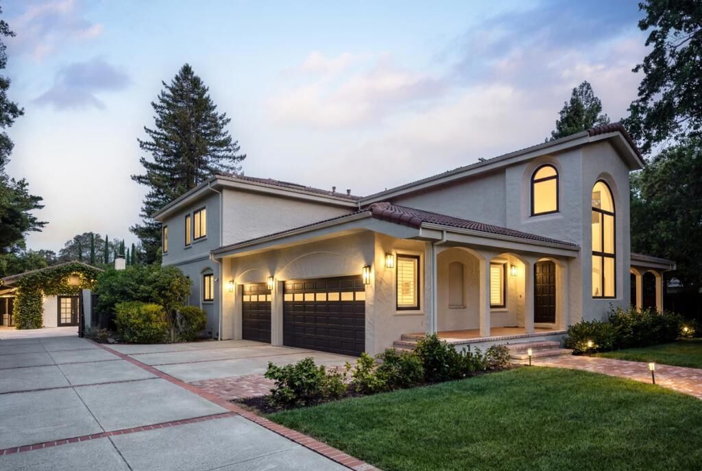 Property Photo: 559 Placitas Avenue CA 94025