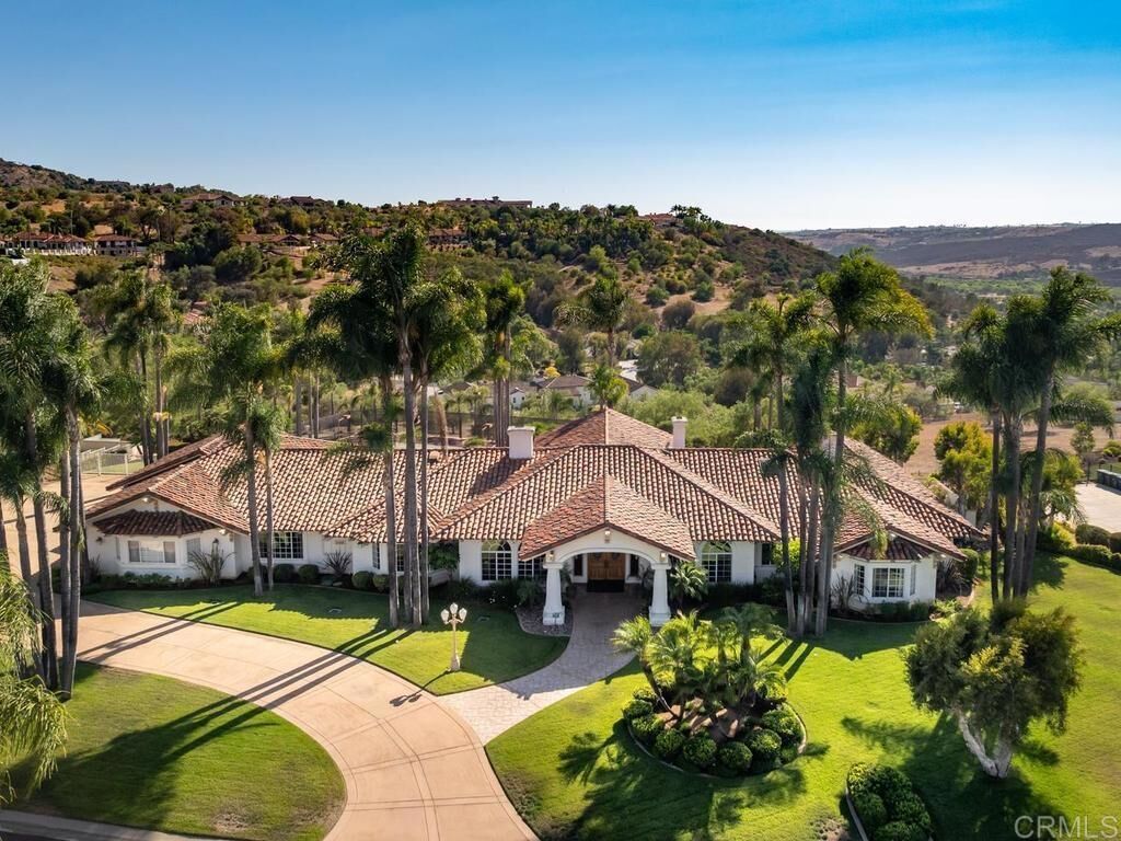 Property Photo:  31481 Lake Vista Circle  CA 92003 
