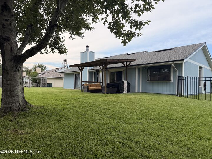 Property Photo: 2118 Pecos Way FL 32246
