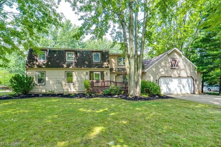 Property Photo: 7144 Fairacres Avenue OH 44039