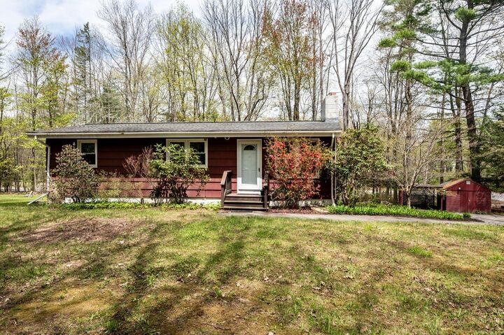Property Photo:  7 Pendexter Road  NH 03824 