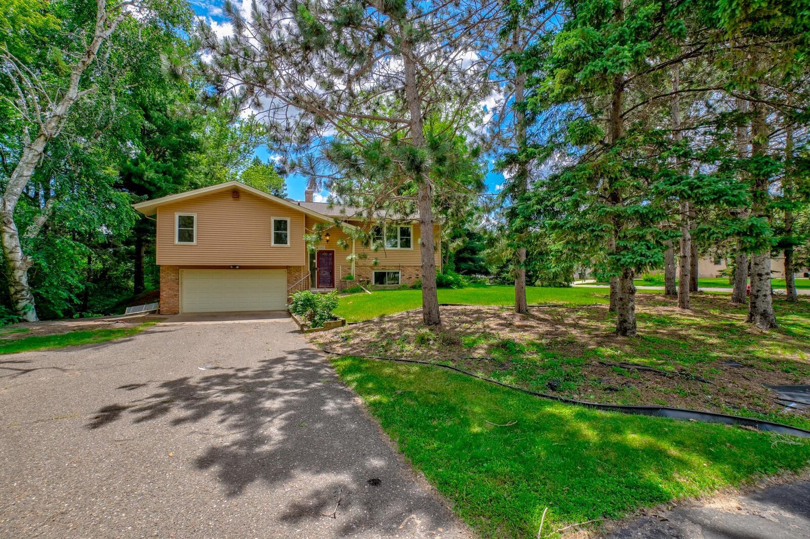 Property Photo: 5881 Lexington Avenue N MN 55126