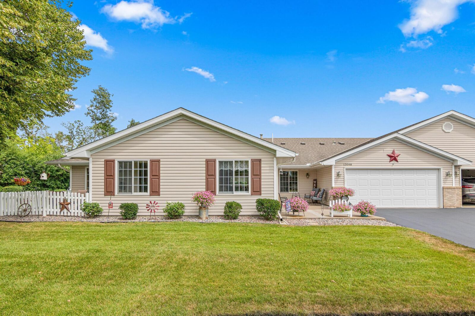 Property Photo: 13098 Brookside Lane N MN 55374