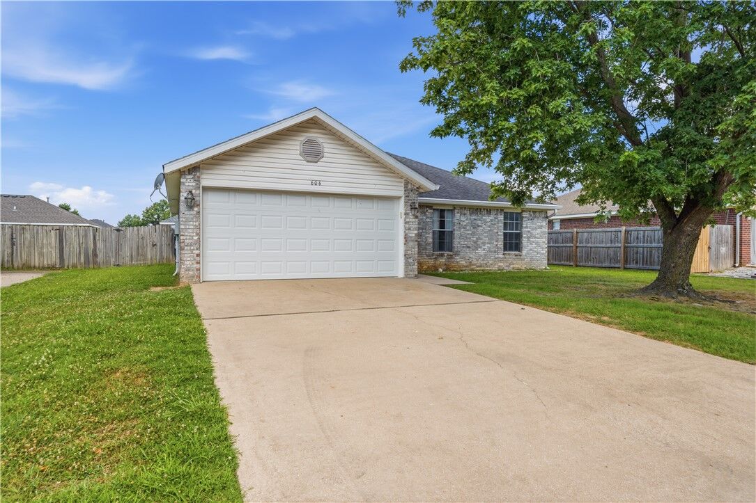 Property Photo:  604 Bliss Circle  AR 72719 