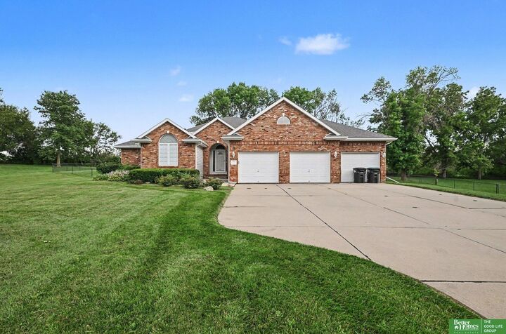 Property Photo:  7707 Fairway Drive  NE 68152 