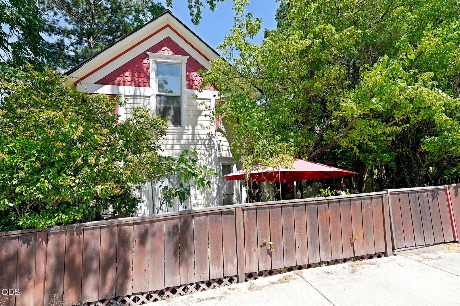 Property Photo:  508 N Main Street  OR 97520 