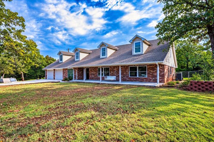 Property Photo: 8000 N Harrah Road OK 73045
