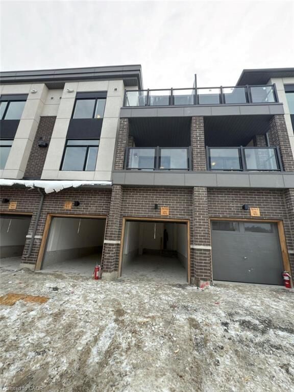 Property Photo:  1695 Dersan Street 904  ON L1X 0S9 