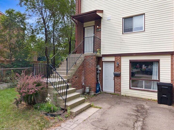 Property Photo: 421 Bairstow Crescent ON N2K 2H7