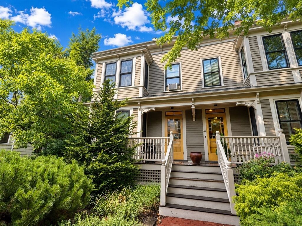 Property Photo:  109 Hammond St 109  MA 02138 