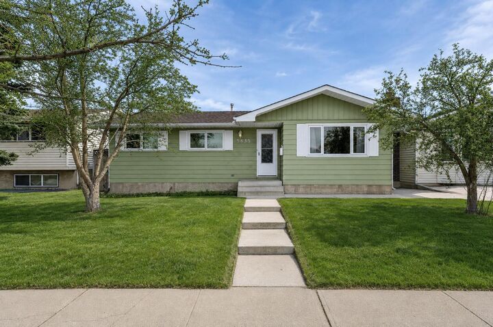 Property Photo: 5835 28 Avenue NE AB T1Y 2E4