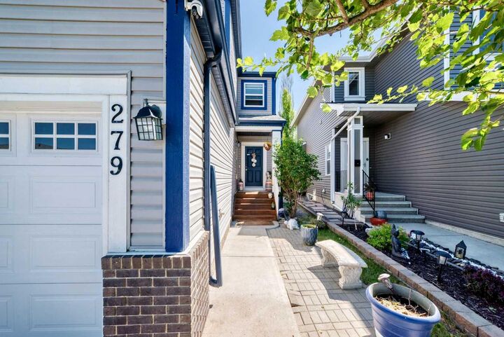Property Photo: 279 Copperpond Circle SE AB T2Z 0R4