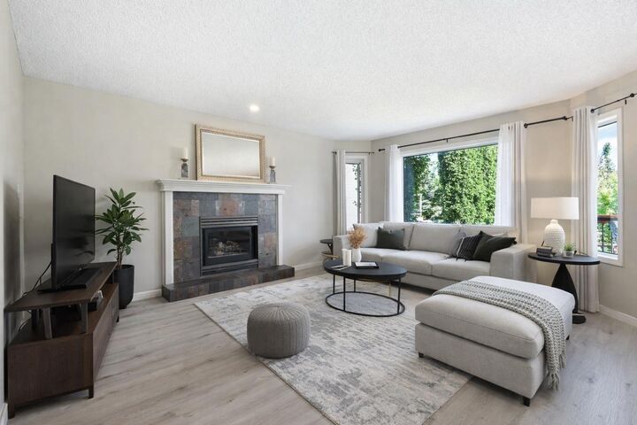 Property Photo:  151 Citadel Close NW  AB T3G 4A6 