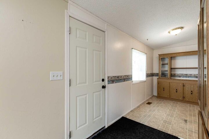 Property Photo: 315 Meadow Drive AB T0M 0H0