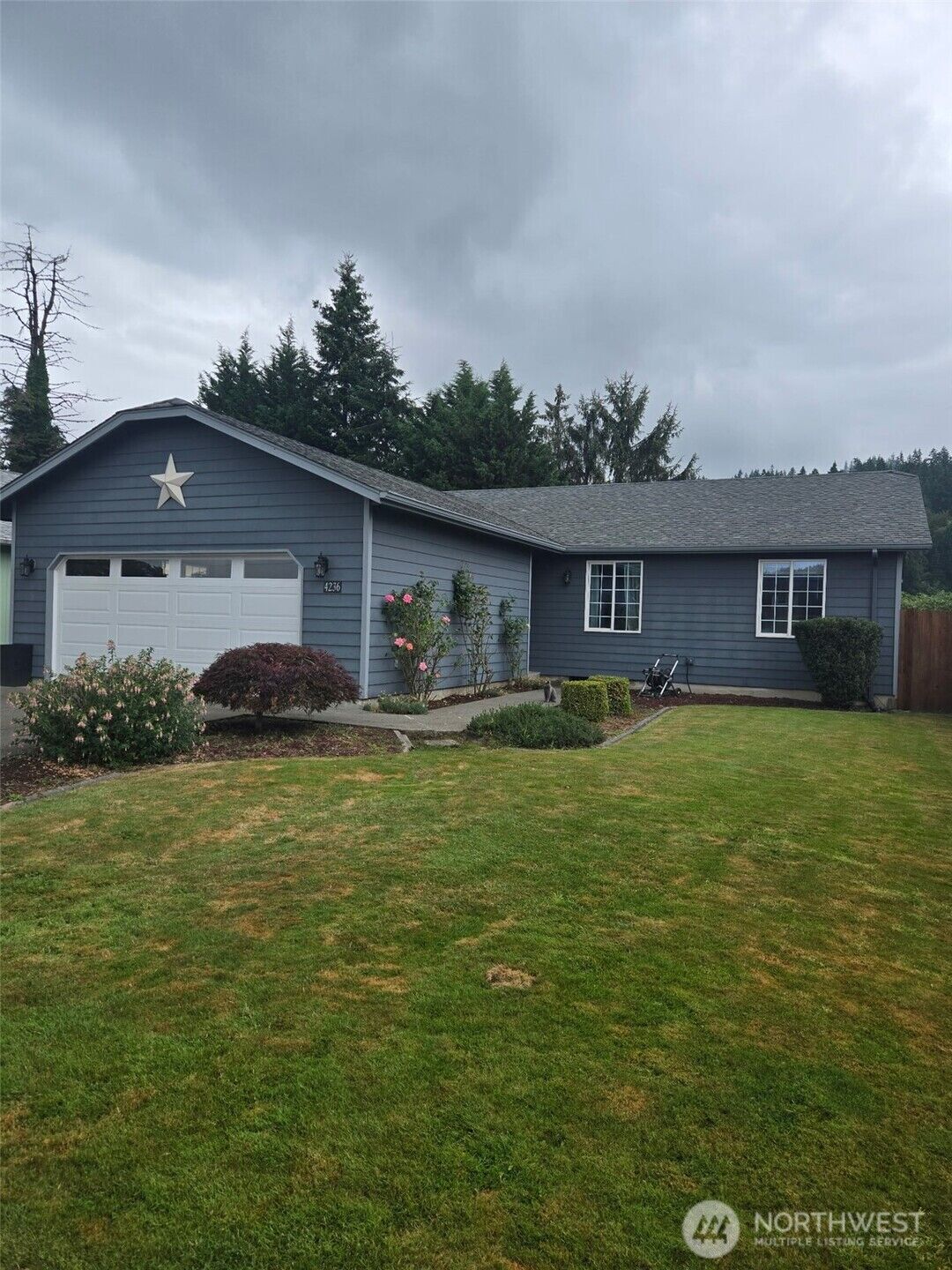 Property Photo: 4236 Pennsylvania WA 98632