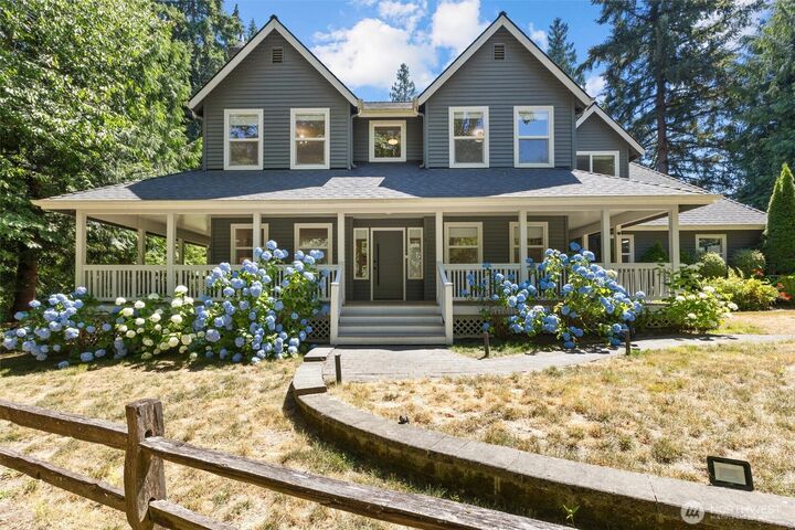 Property Photo: 12217 NE 100th Street WA 98033
