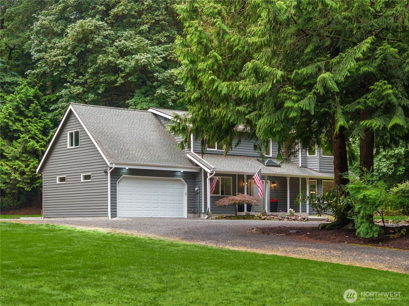 Property Photo:  9067  Hidden Cove Road NE  WA 98110 