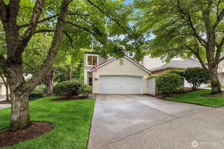 Property Photo: 500 S 46 Place WA 98055