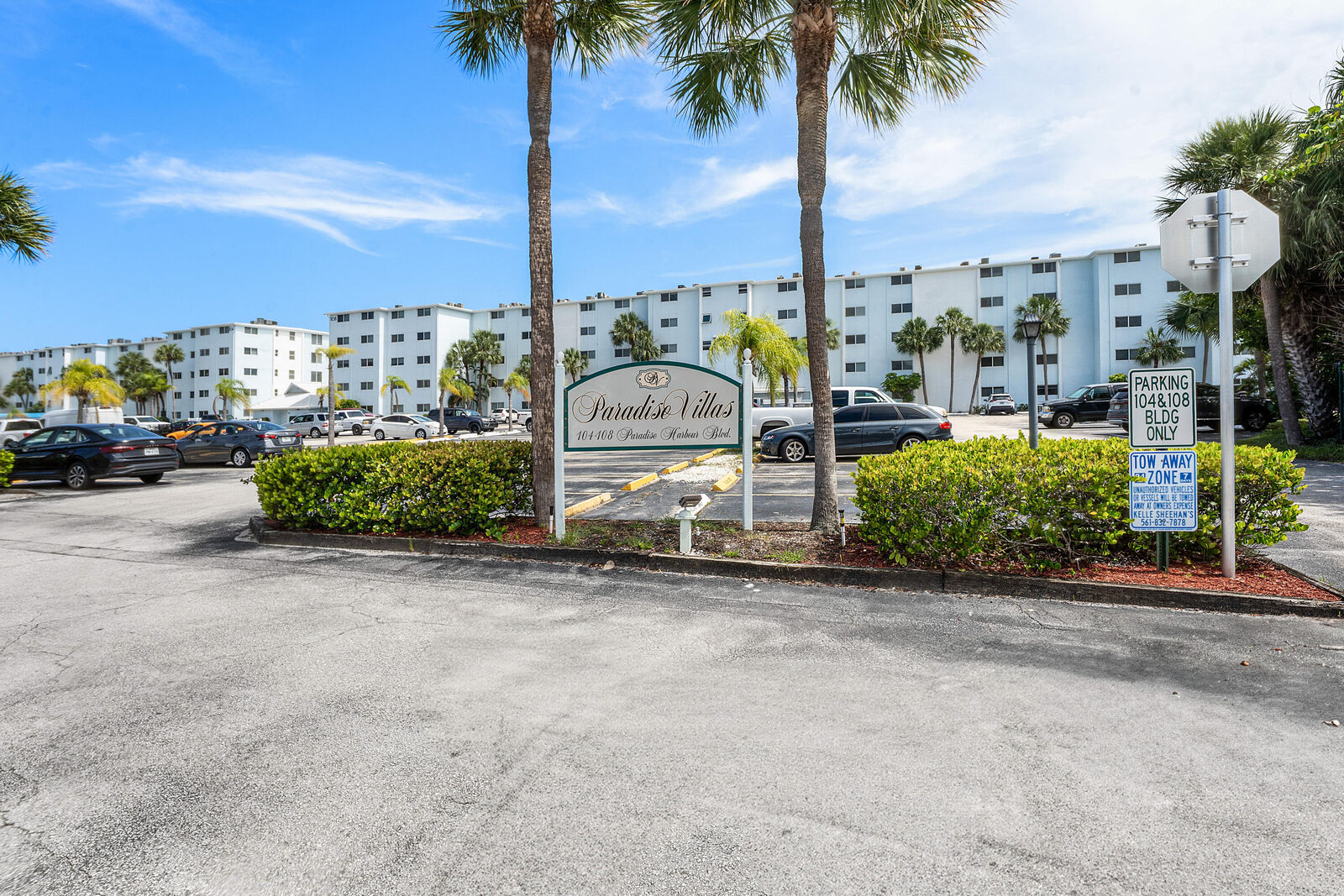 Property Photo: 108 Paradise Harbour Boulevard 107 FL 33408