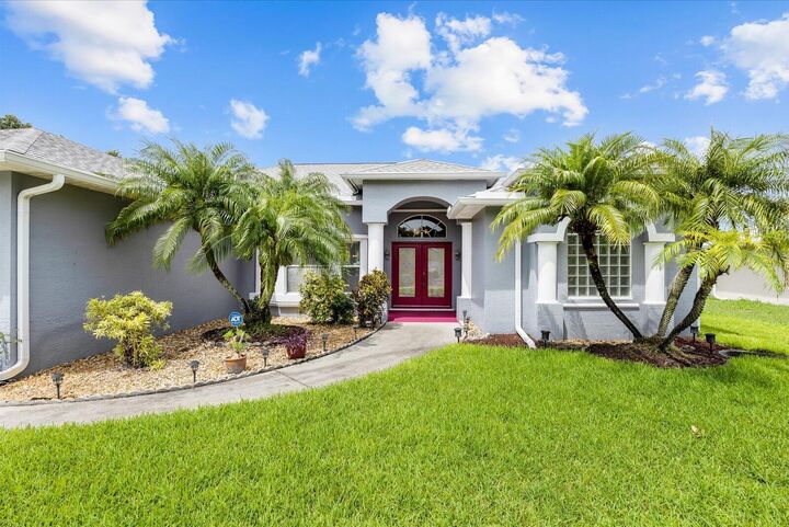 Property Photo: 541 SW Dairy Road FL 34953
