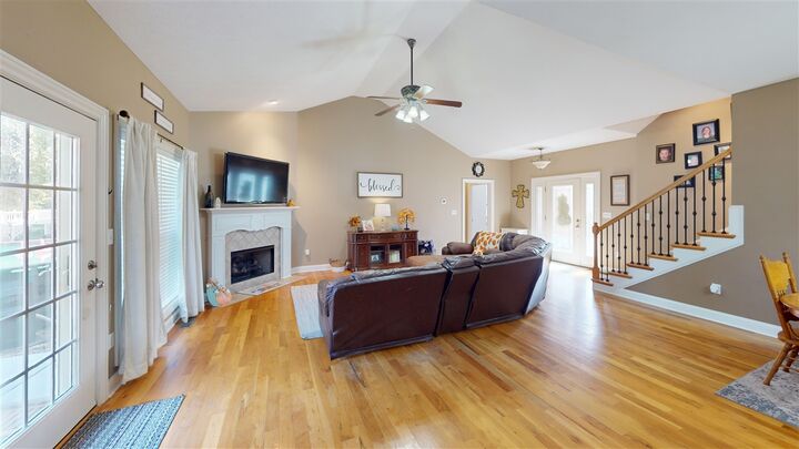 Property Photo:  212 Oak Ridge Way  KY 42103 