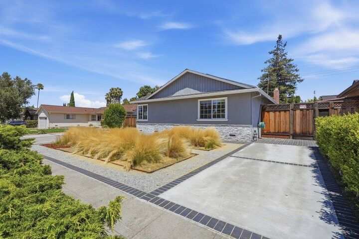 Property Photo: 732 South Daniel Way CA 95128