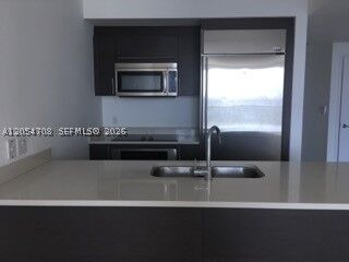 Property Photo:  500 Brickell Ave 2200  FL 33131 