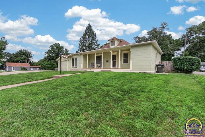 Property Photo: 1106 Kansas St KS 66048