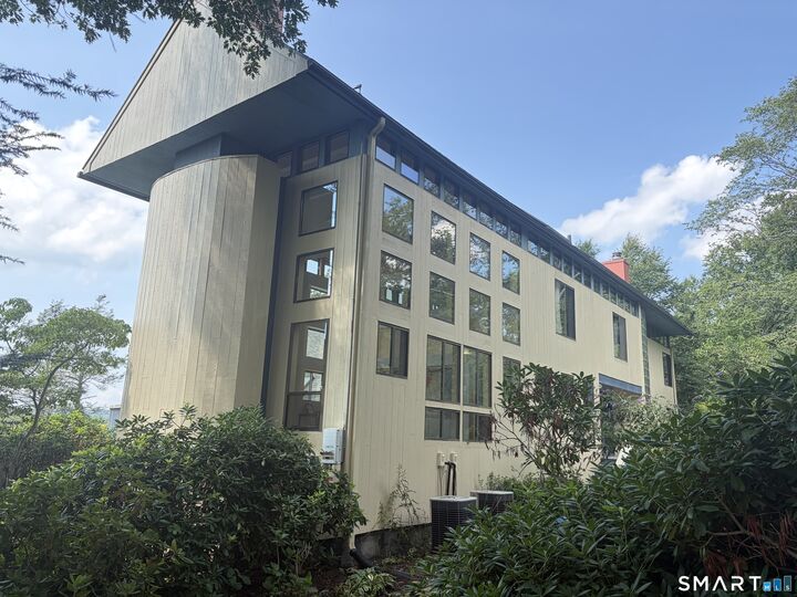 Property Photo:  607 Lake Drive  CT 06437 