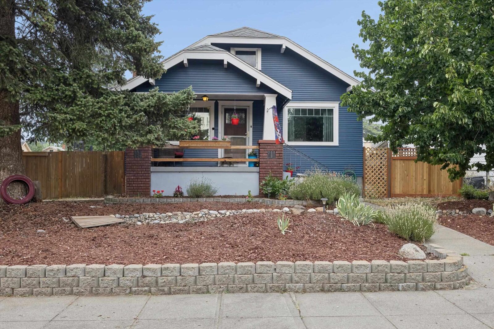 Property Photo:  1928 W Sharp Ave  WA 99201 