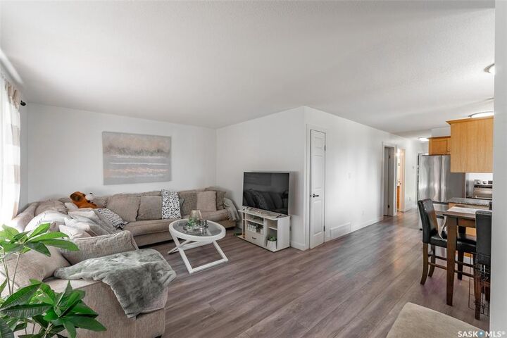 Property Photo: 1502 Grosvenor Street SK S4N 4C6