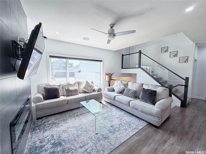 Property Photo:  583 Kalra Street  SK S7W 1E7 