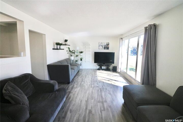 Property Photo:  3920 Montague Street  SK S4S 3J5 