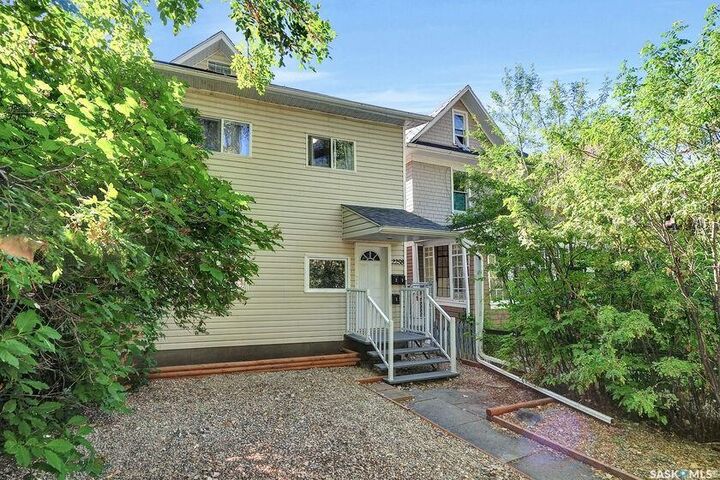 2258 Osler Street — photo 1