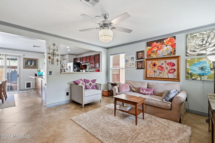 Property Photo:  8471 N Placita De La Manzana  AZ 85742 