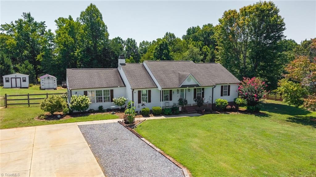 Property Photo: 207 Whitestone Drive NC 27455