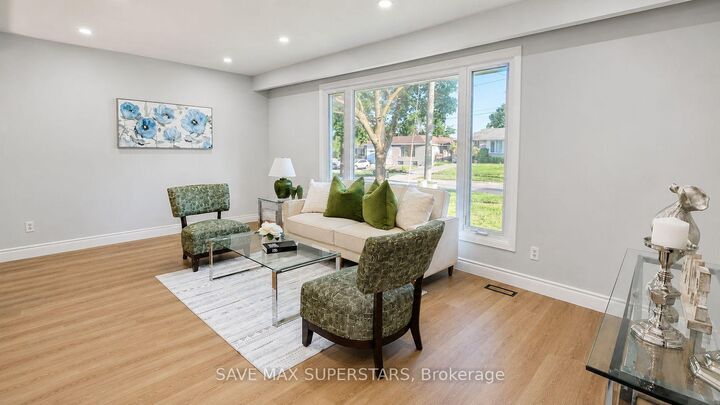 Property Photo:  275 Grove Street E  ON L4M 2R2 