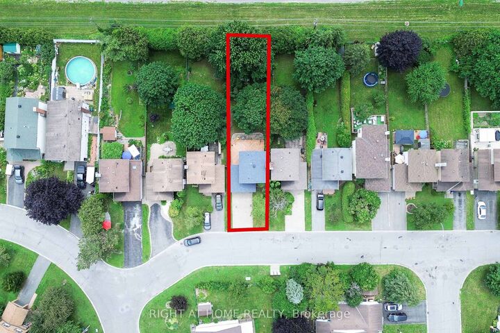 Property Photo:  161 Pheasant Run Drive  ON K2J 2R1 