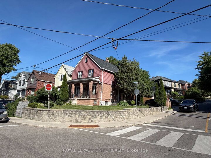 Property Photo: 35 Hillary Avenue ON M6N 2B9