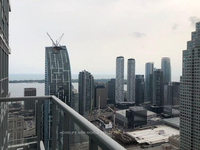Photo de la propriété:  88 Scott Street 5008  ON M5E 0A9 