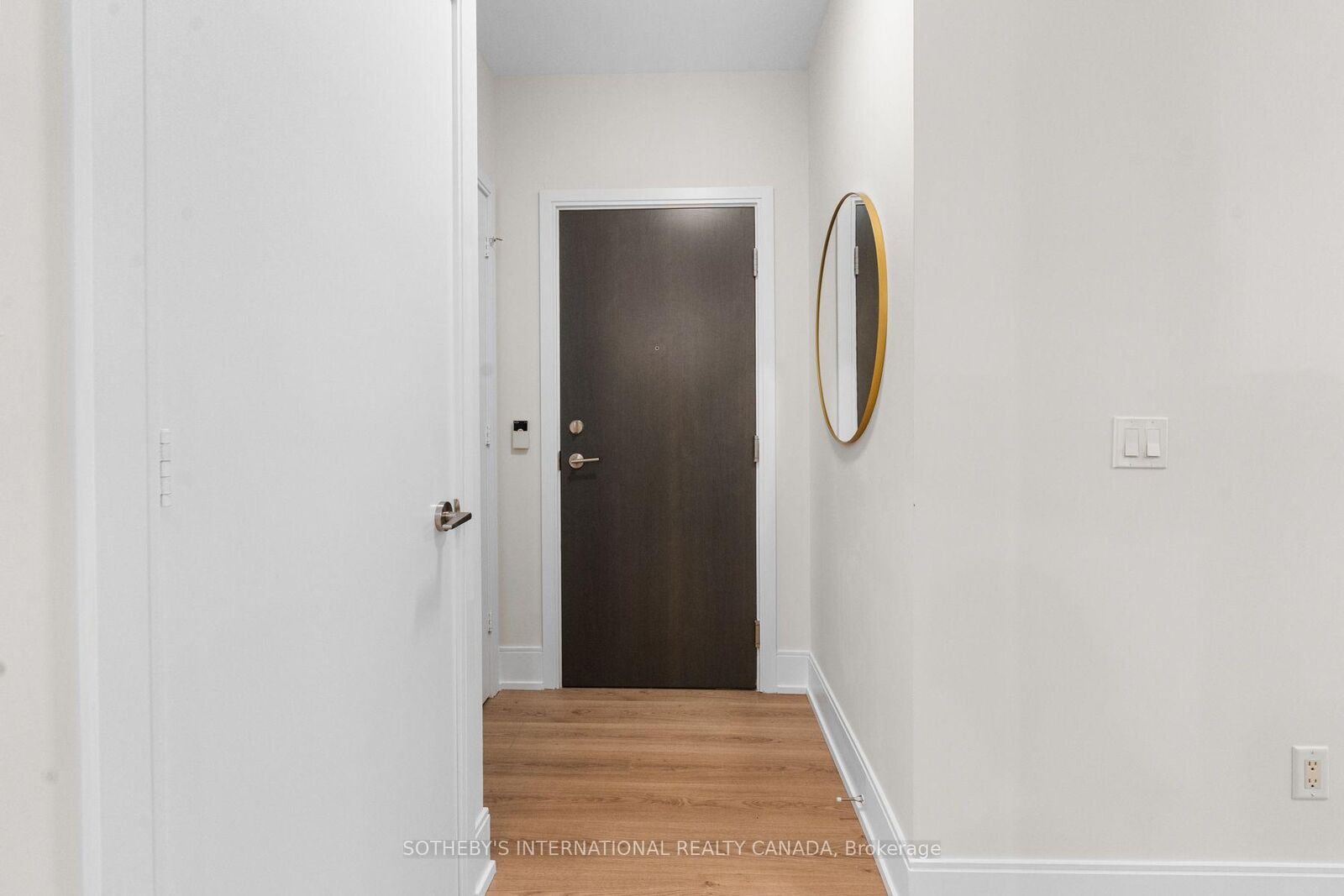 Property Photo:  181 Wynford Drive 1405  ON M3C 0C6 