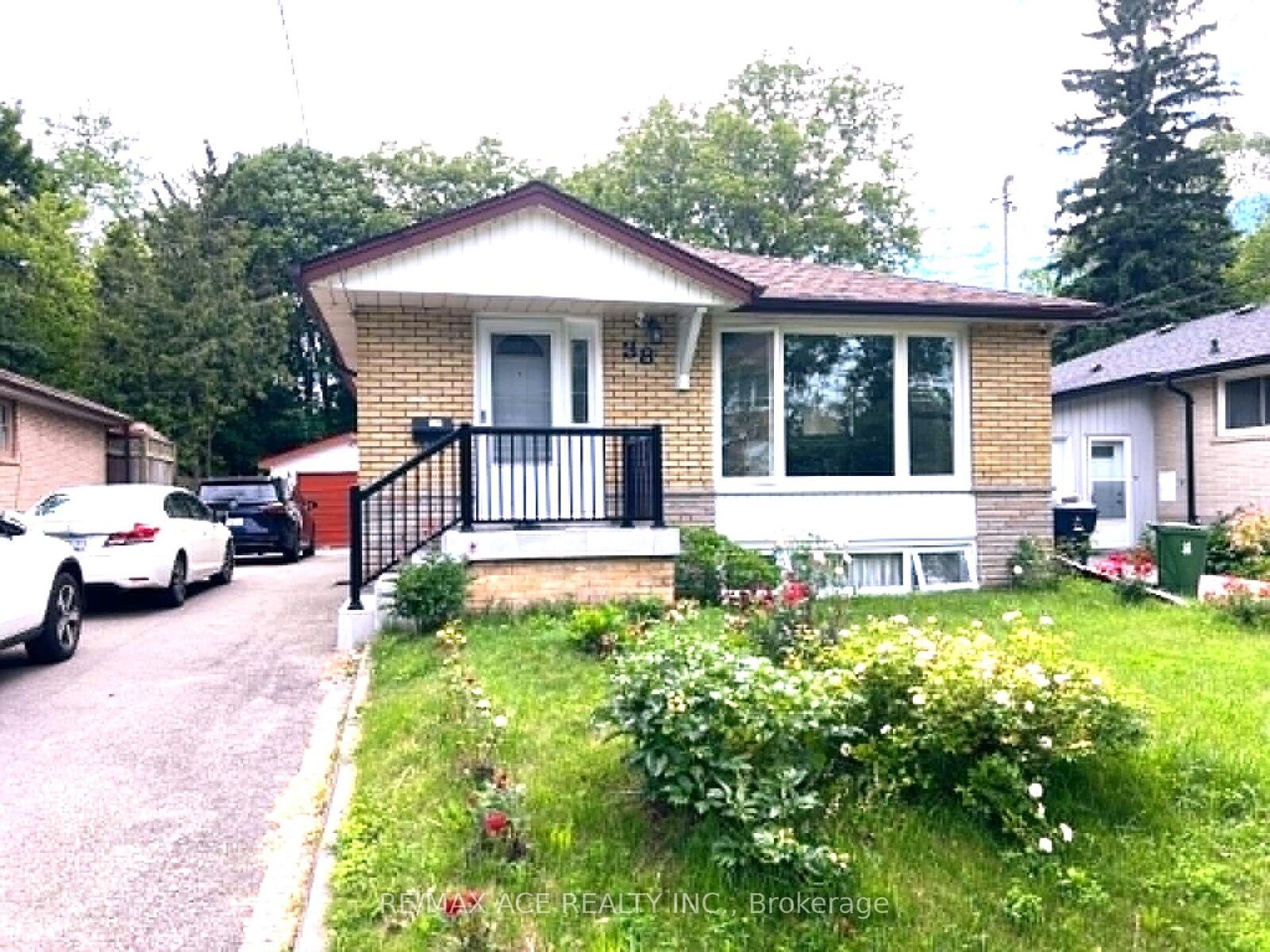 Property Photo: 38 Celeste Drive Bsmt ON M1E 2V1