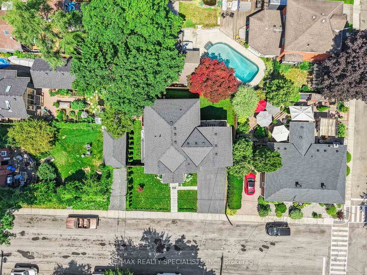 Property Photo: 24 Peel Street N ON L9H 2Z9