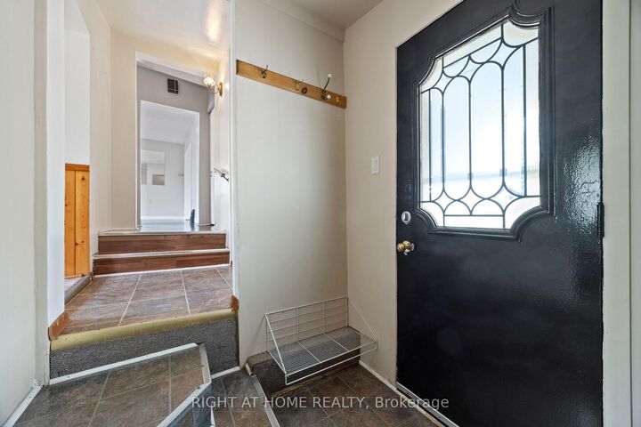 221 Samuelson Street — photo 1
